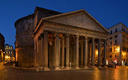 Pantheon di notte (Roma)